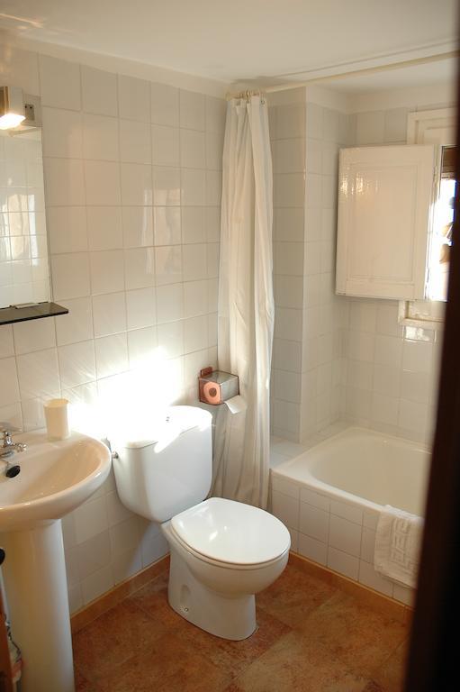 Habitaciones Con Encanto - Cal Alejandro Montsonis Room photo